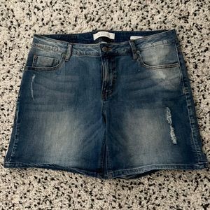 Kenneth Cole Jean Shorts